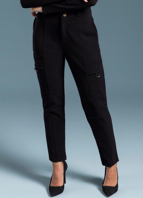 Gris - Calça em Alfaiataria com Recortes Preto