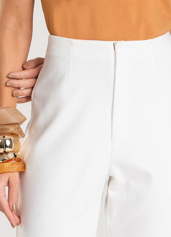 Dianna - Calça Feminina em Malha Ponto Roma Bege 6