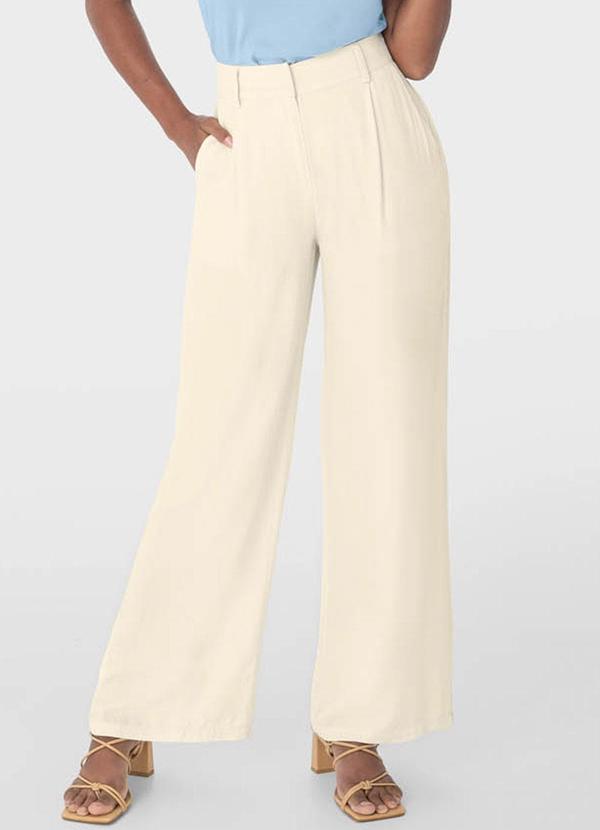 Malwee - Calça Off White Reta em Viscose Sarjada