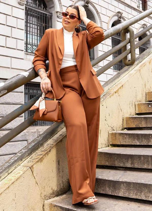 Quintess - Calça Pantalona Avelã em Alfaiataria 7