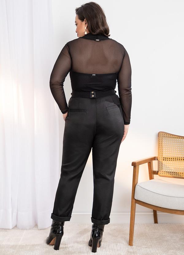 Quintess - Calça Preta com Vincos e Bolsos 7