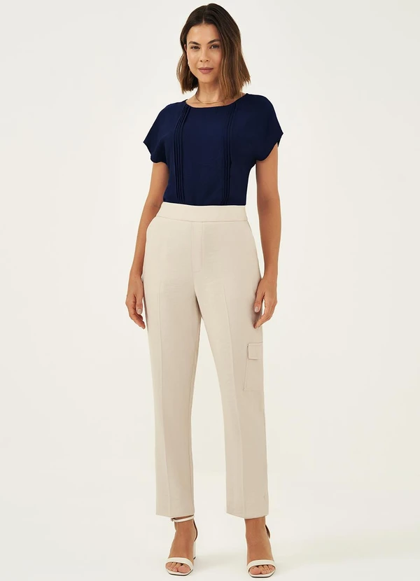 Principessa - Calça Reta Regular com Bolso Cargo Aveia Thaisa 3