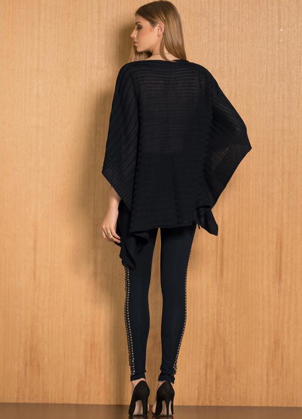 Quintess - Calça Legging Preta e Dourada com Tachas 7