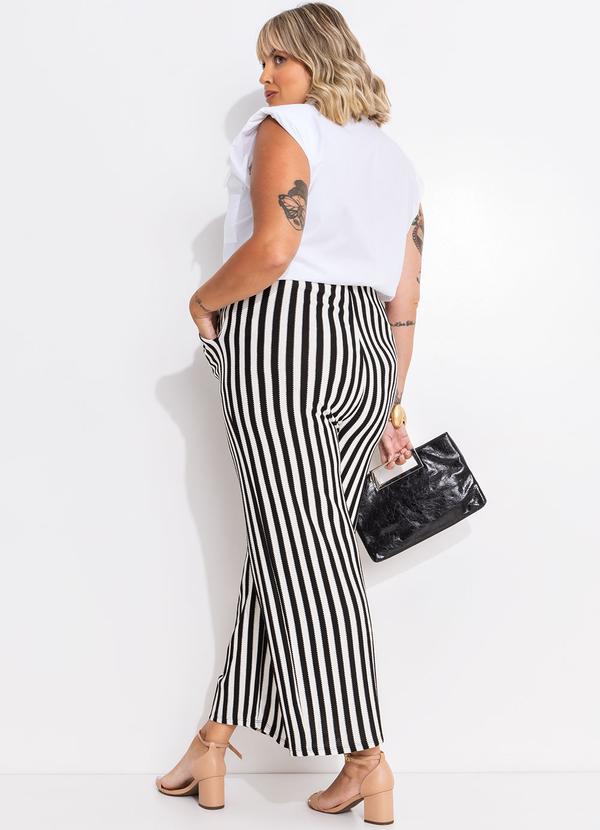 Quintess - Blusa Branca em Tricoline 11