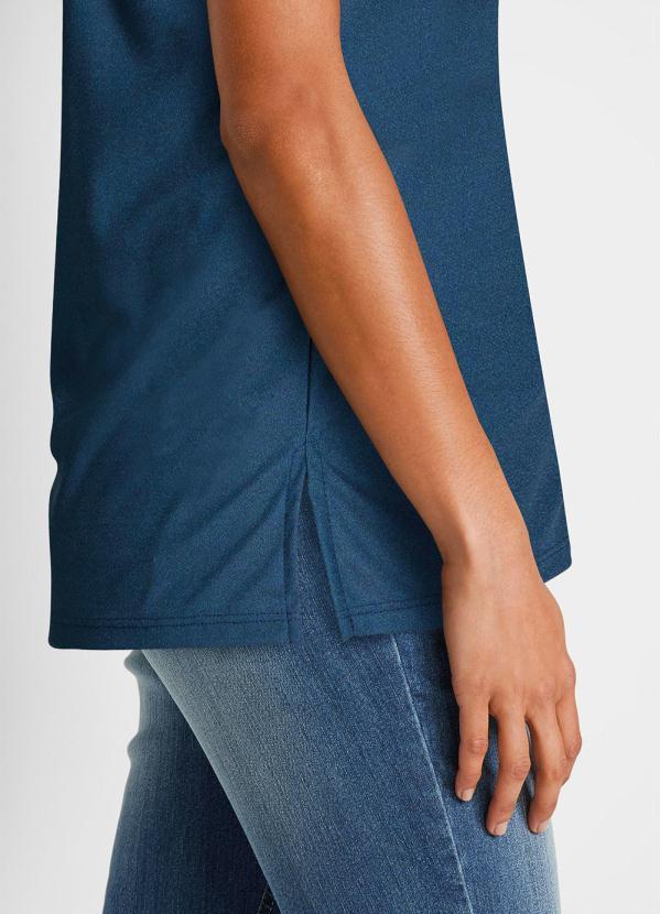 Queima Estoque - Camisa com Gola Social Azul Marinho 4