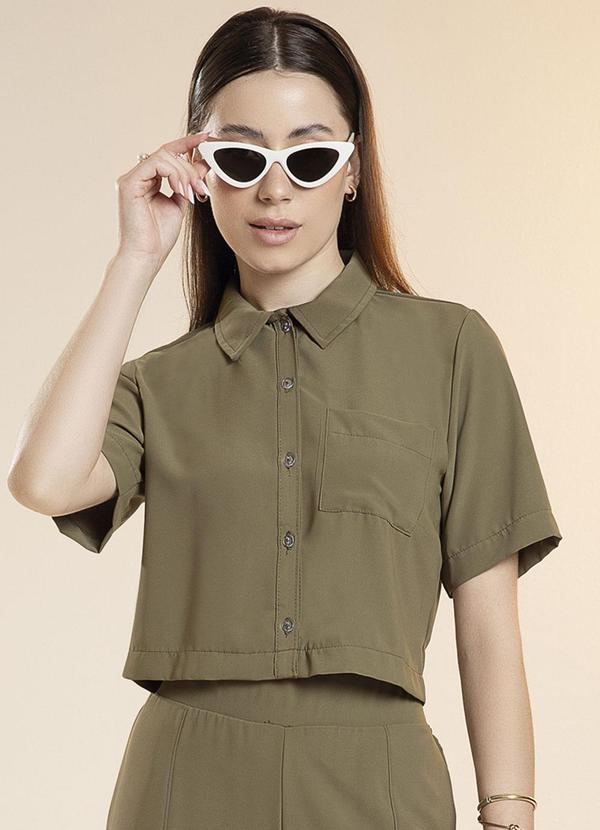 Habana - Camisa Cropped Adulto em Alfaiataria Verde 1