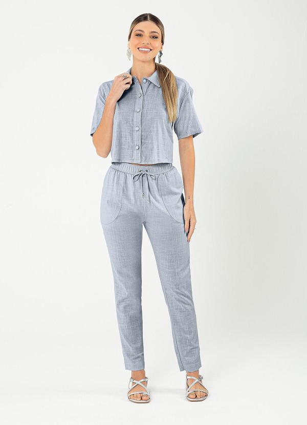 Cativa - Camisa Cropped Gola Polo em Algodão Azul Claro 4