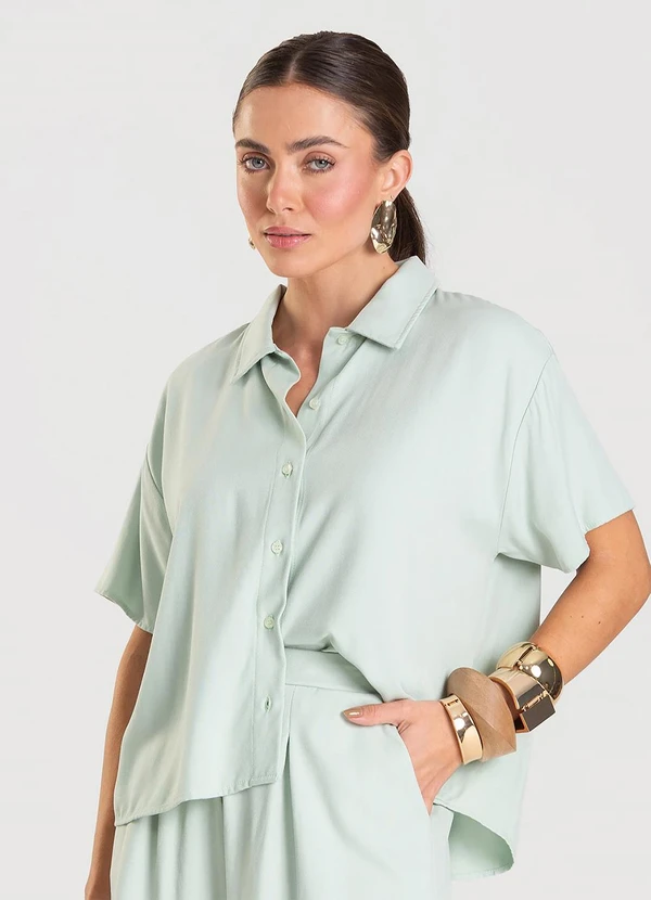 Dianna - Camisa Feminina em Tecido de Viscose Verde