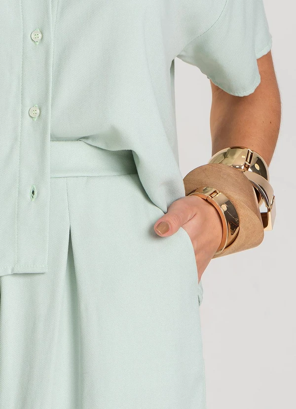 Dianna - Camisa Feminina em Tecido de Viscose Verde 4