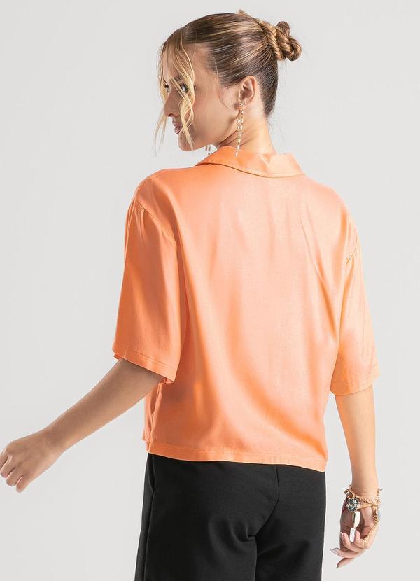 Cativa - Camisa Gola Polo em Viscose Laranja Claro 2