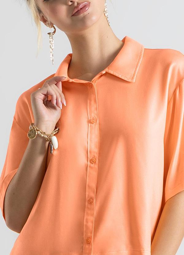 Cativa - Camisa Gola Polo em Viscose Laranja Claro 3