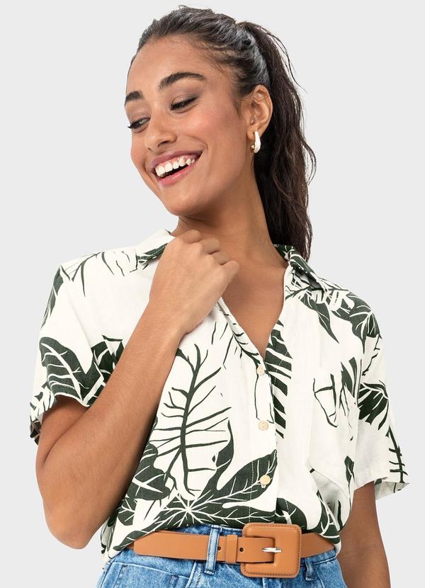 Malwee - Camisa Tropical Box Cropped em Viscolinho Branco
