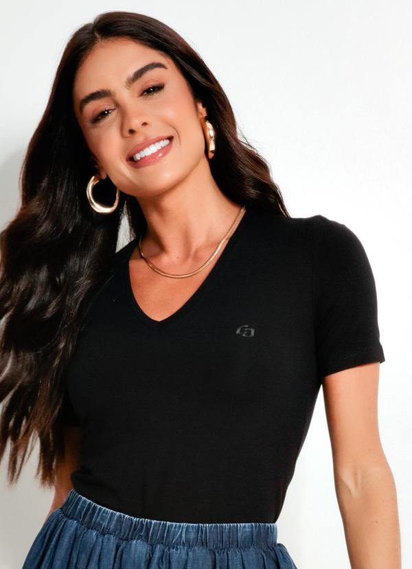 Colcci - Camiseta em Viscose Preto