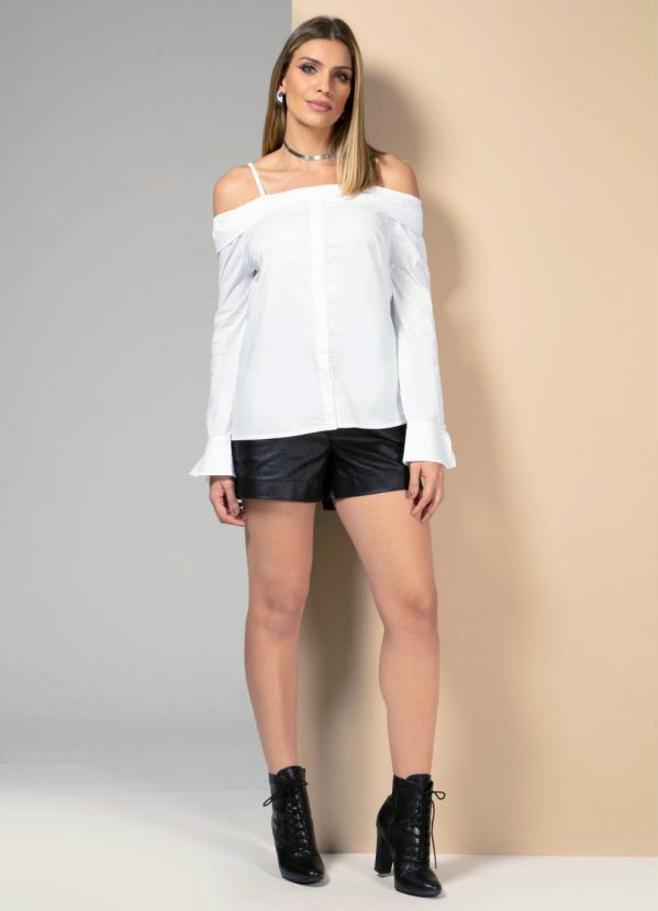 Quintess - Camisa Branca com Decote Reto e Mangas Longas 3