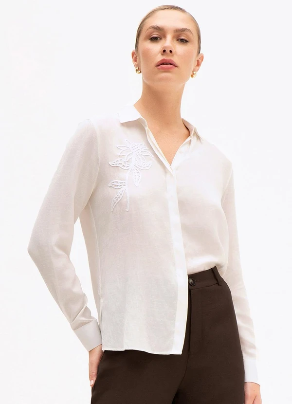 Principessa - Camisa Comfy em Viscose com Bordado Floral Off White Gisandra