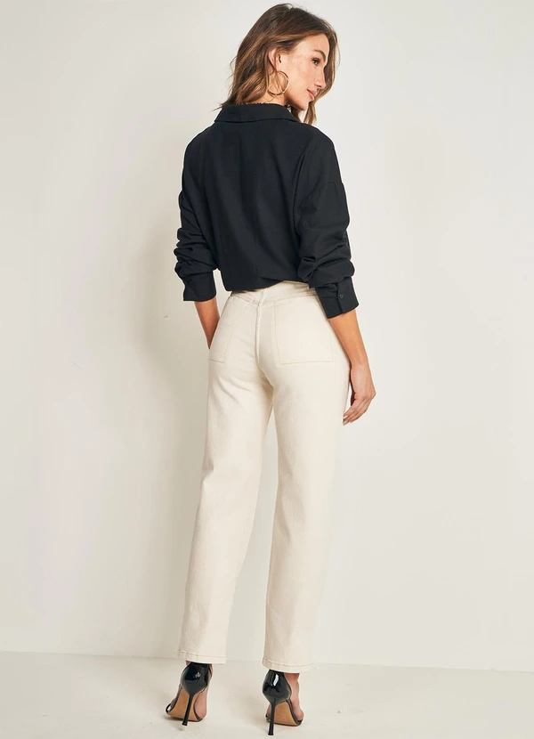 Doce Trama - Camisa em Plano Linen com Botões Preto 4