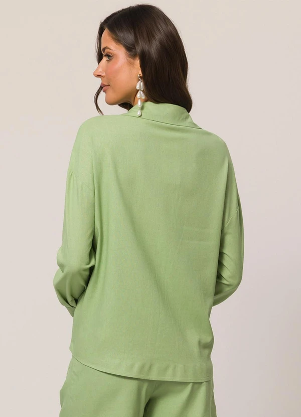 Doce Trama - Camisa em Plano Linen com Botões Verde 2