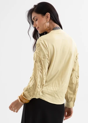 Cativa - Camisa em Viscose com Bordado em Cordel Amarelo - CATIVA