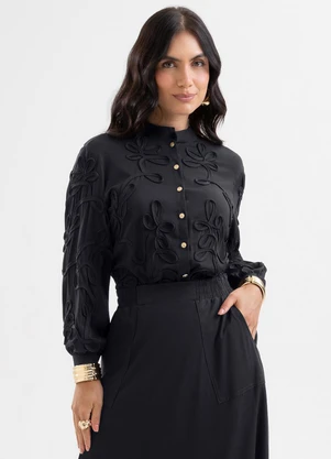 Cativa - Camisa em Viscose com Bordado em Cordel Preto - CATIVA