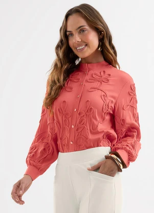 Cativa - Camisa em Viscose com Bordado em Cordel Vermelho - CATIVA
