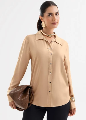 Cativa - Camisa em Viscose Creponada Leve Bege - CATIVA