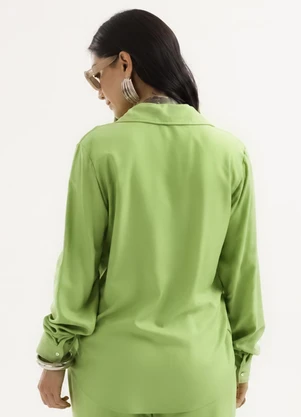 Cativa - Camisa em Viscose Creponada Leve Verde - CATIVA