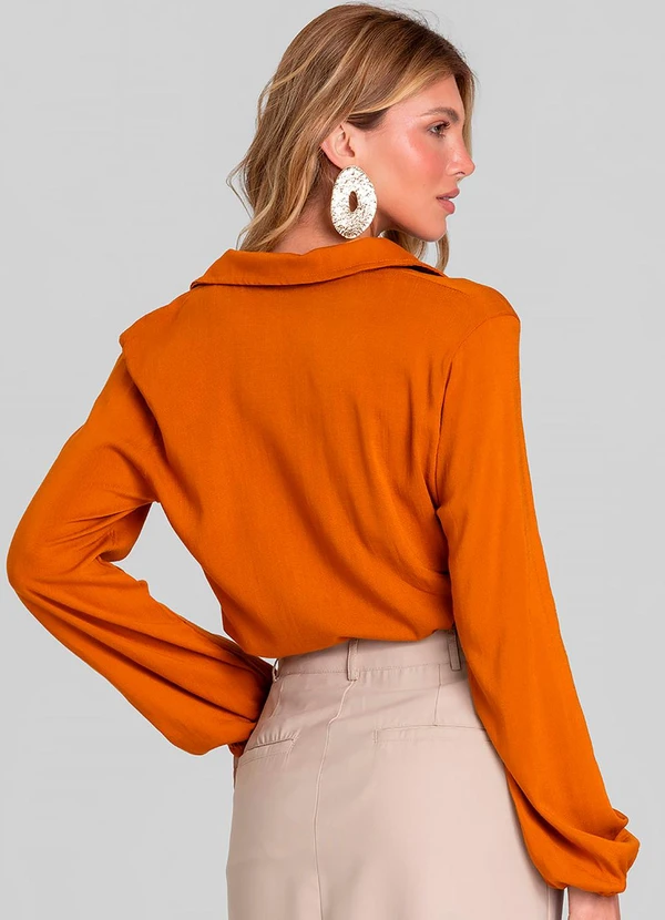 CAMISA FEMININA DE TECIDO MARROM - DIANNA