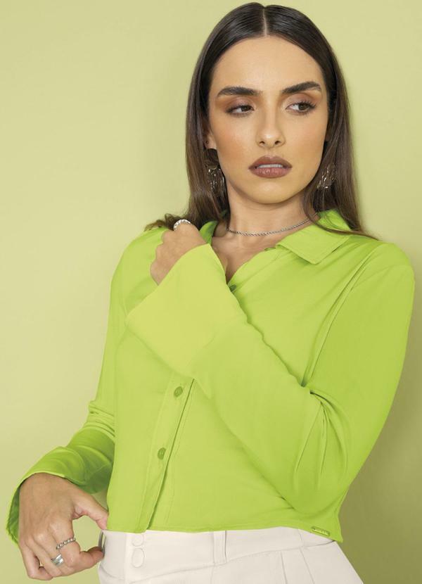 Cativa - Camisa Feminina Manga Longa Cropped Verde