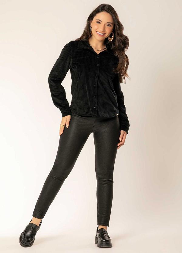 Cativa - Camisa Feminina Texturizada Aveludada Preto 2