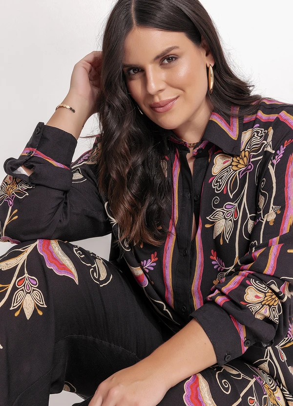 Farm - Camisa Lenço Lia Preto 17