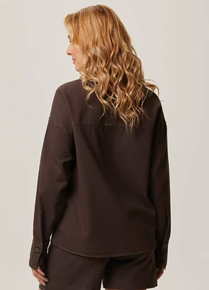 Malwee - Camisa Oversized Cropped em Sarja Marrom Escuro - MALWEE