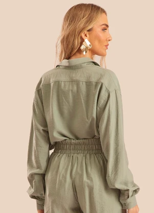 Doce Trama - Camisa Oversized Manga Longa Creponada Verde - DOCE TRAMA
