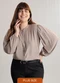 Lunender Mais Mulher - Camisa Plus Size com Gola Padre Cinza - variação: Cinza