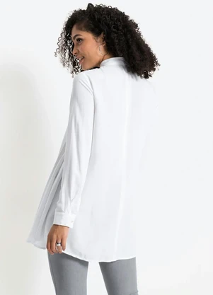 bonprix - Camisa Social Fluída com Pérolas Branca - BONPRIX