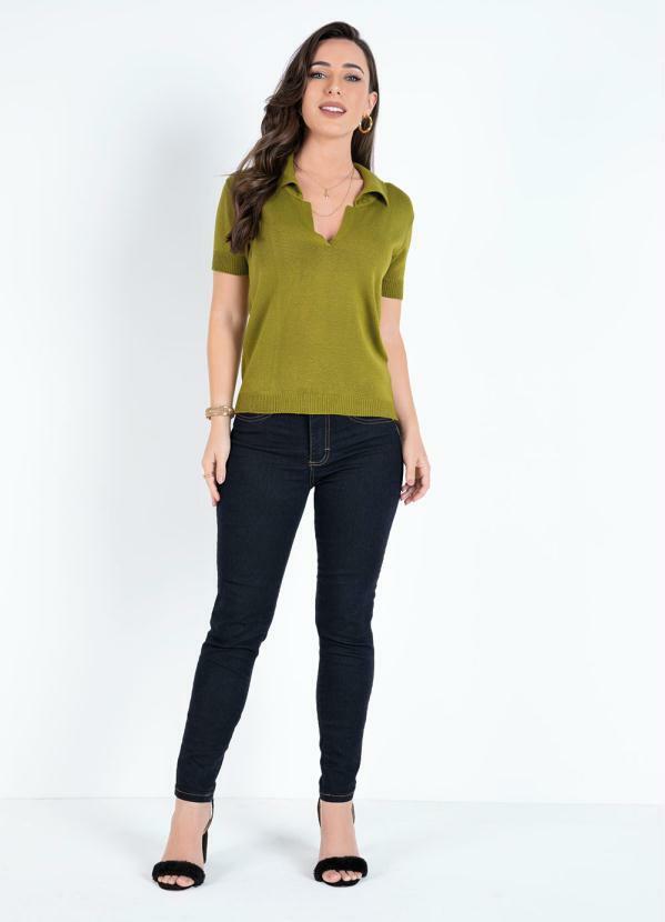 Janine - Blusa com Gola Verde Lima com Peitilho 3