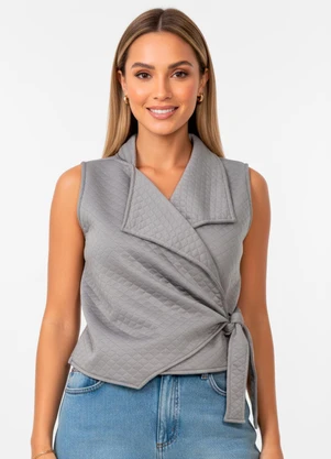 Quintess - Casaco Cinza em Malha Matelassê - QUINTESS