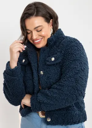 Queima Estoque - Casaco Cropped Teddy Marinho - QUEIMA ESTOQUE