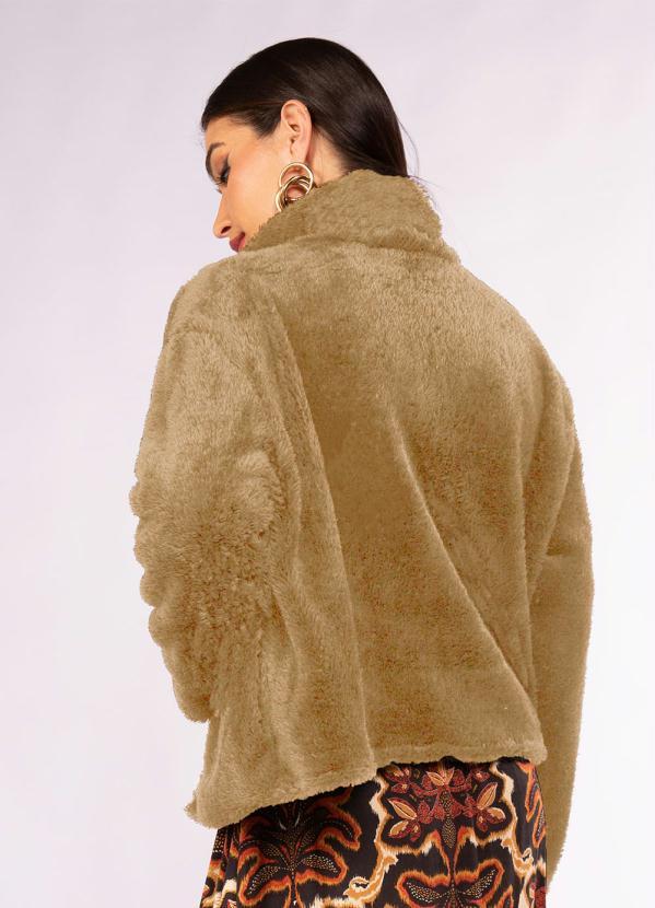 Doce Trama - Casaco em Pelo Sherpa Marrom 2