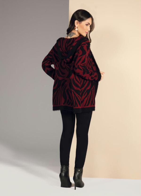 Quintess - Casaco em Tricô Listrado Preto e Bordô com Toca 4