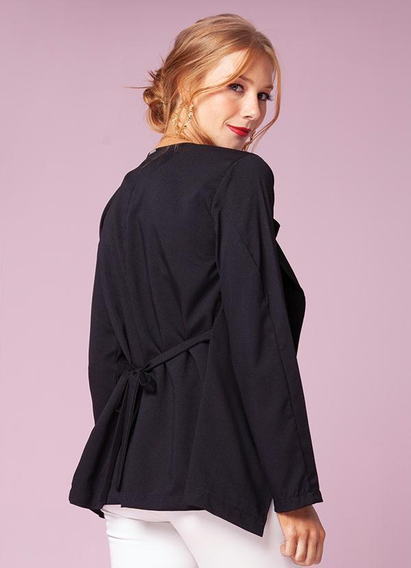 Quintess - Casaco Preto com Ajuste na Cintura 2