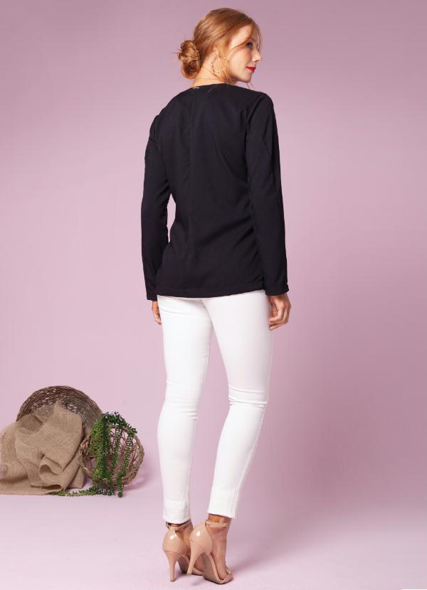 Quintess - Casaco Preto com Ajuste na Cintura 6