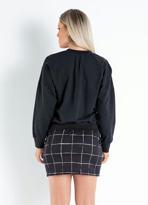 Outlet - Casaco Preto com Zíper e Recortes 2