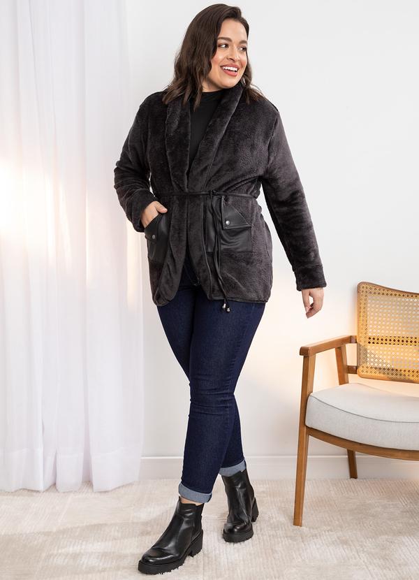 Quintess - Casaco Preto Teddy com Mix de Material 8