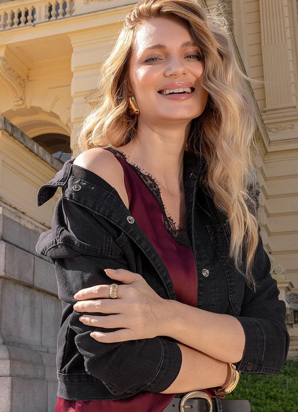 Quintess - Jaqueta Preta em Sarja 6