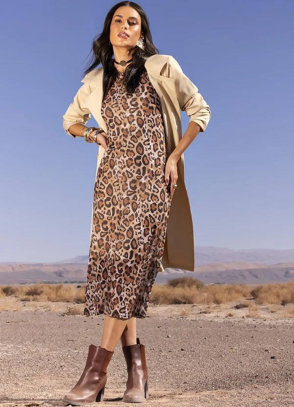 Quintess - Sobretudo Bege em Crepe Plano 12