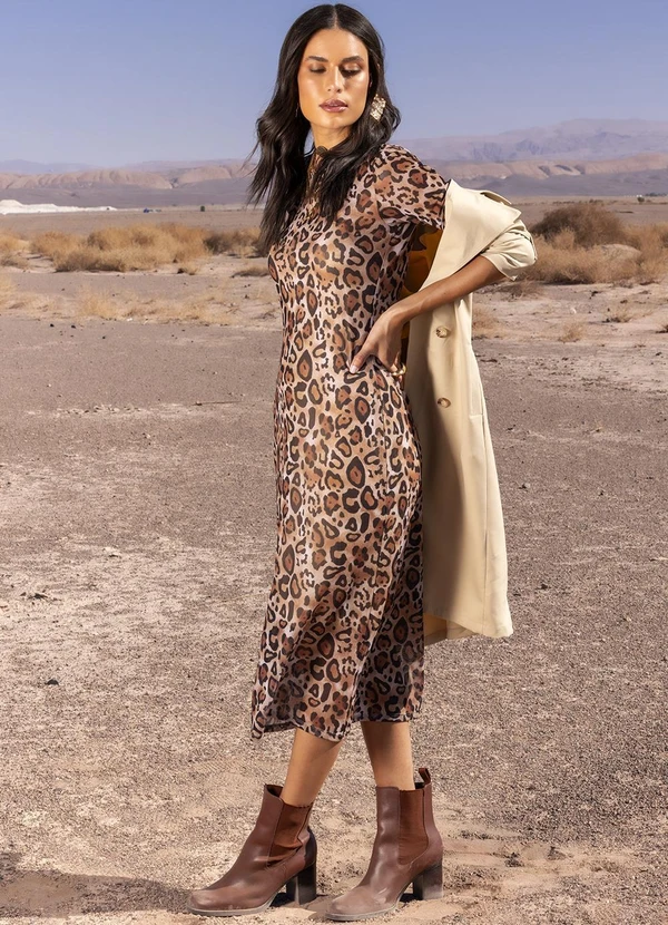 Quintess - Sobretudo Bege em Crepe Plano 10