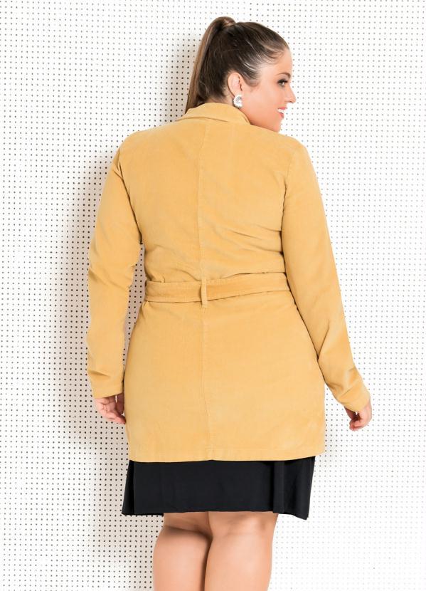 Quintess - Sobretudo Plus Size em Veludo Cotelê Caramelo 2