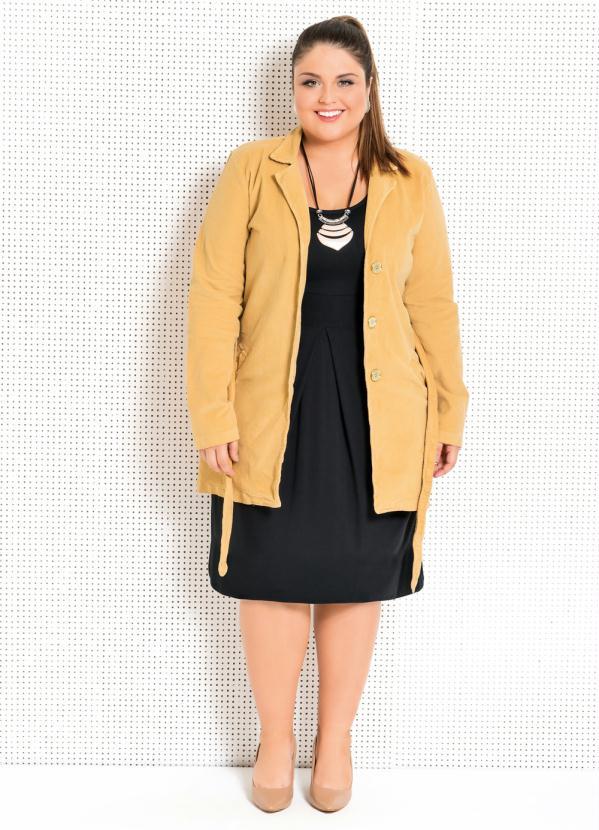 Quintess - Sobretudo Plus Size em Veludo Cotelê Caramelo 3