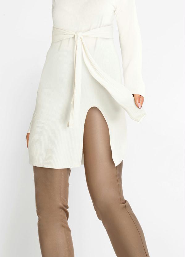 Queima Estoque - Casaco Manga Longa Off White 4