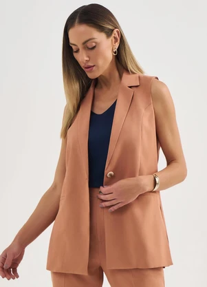 Principessa - Colete Alongado de Alfaiataria em Viscose Camel Crislene - PRINCIPESSA